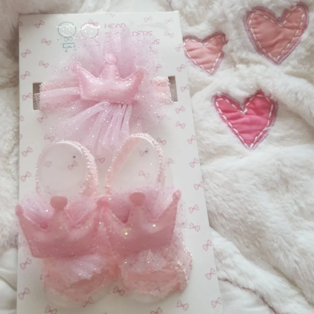 Baby headband and foot wraps